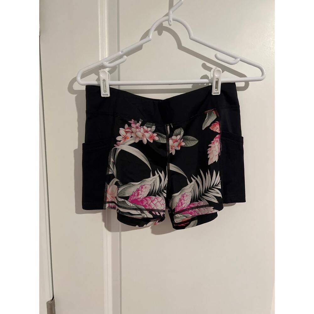 Tommy Bahama Black Floral Island Active Shorts – Size Small – Black Floral